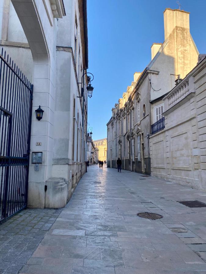 Ferienwohnung Le Souplex Des Ducs Dijon Exterior foto